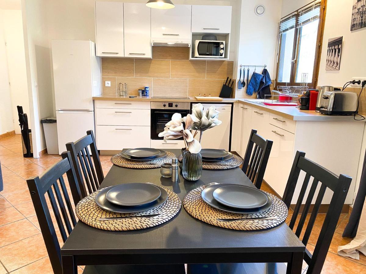 Luxueux Appartement Evry Centre - Parking - Rer A 10 Min Courcouronnes Buitenkant foto
